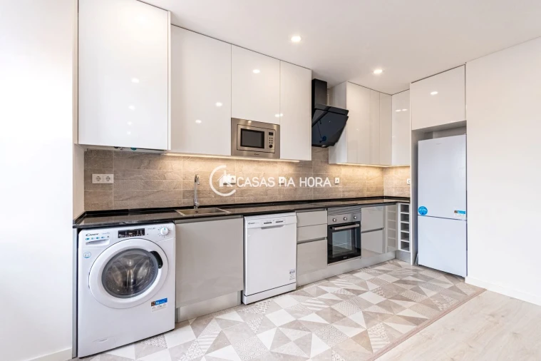 Apartamento T2 para Arrendamento em Oeiras e São Julião da Barra, Paço de Arcos e Caxias Foto 15