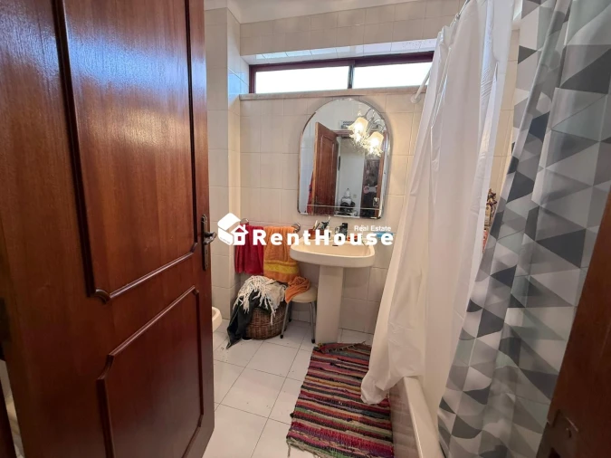 Apartamento T2 para Venda em Buarcos Foto 12