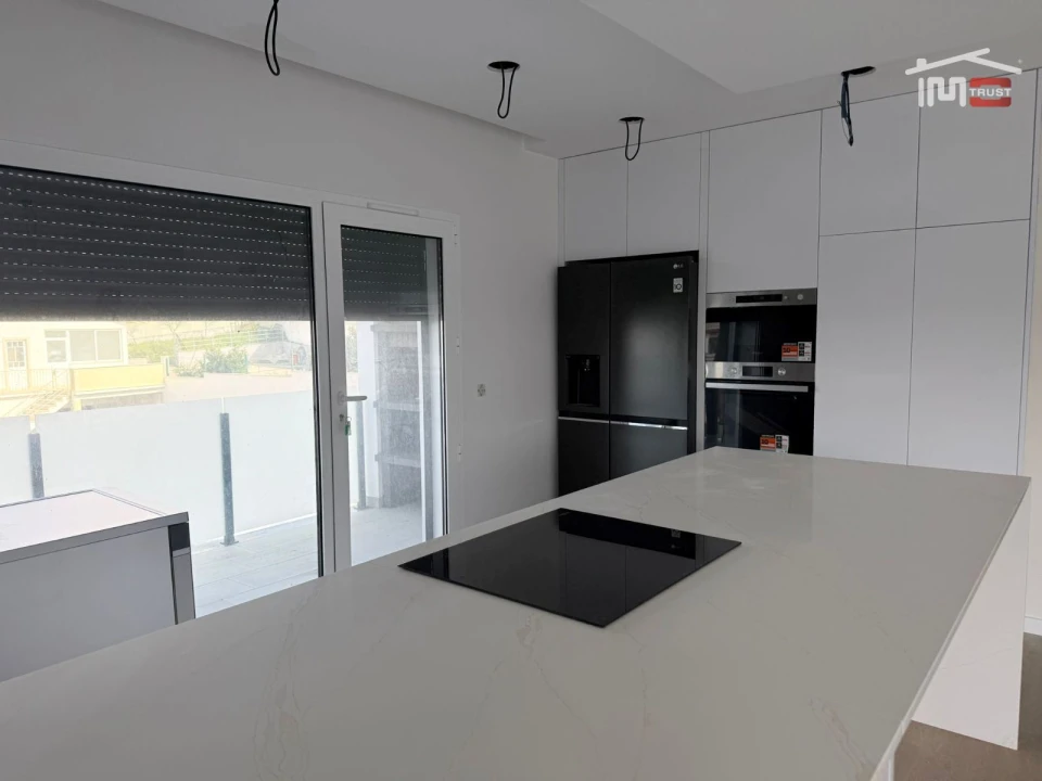 Moradia T3 para Venda em Fatima Foto 2