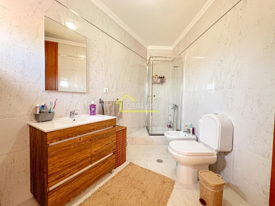 Moradia T3 para Venda em Buarcos Foto 26