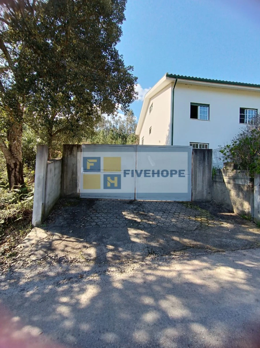 Moradia T3 para Venda em Serpins Foto 22