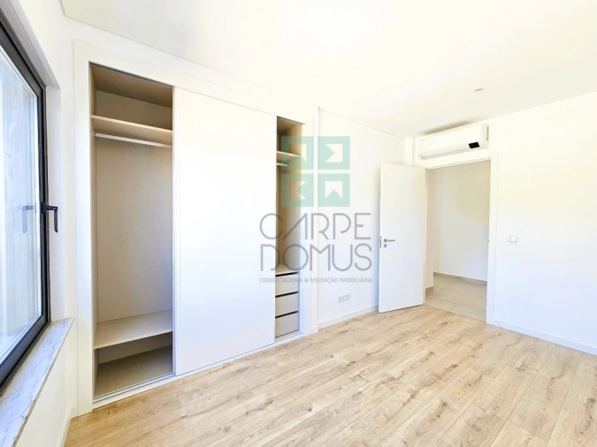 Apartamento T4 para Venda em Tavira (Santa Maria e Santiago) Foto 14