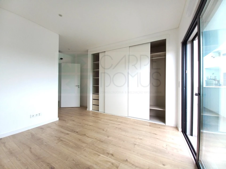 Apartamento T4 para Venda em Tavira (Santa Maria e Santiago) Foto 25