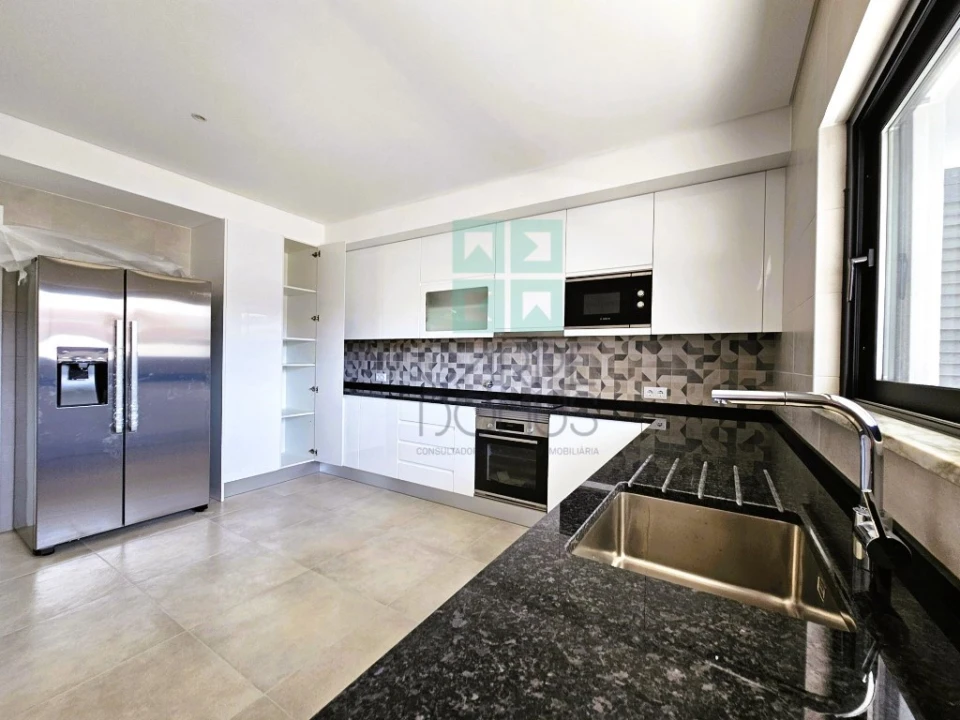 Apartamento T4 para Venda em Tavira (Santa Maria e Santiago) Foto 4