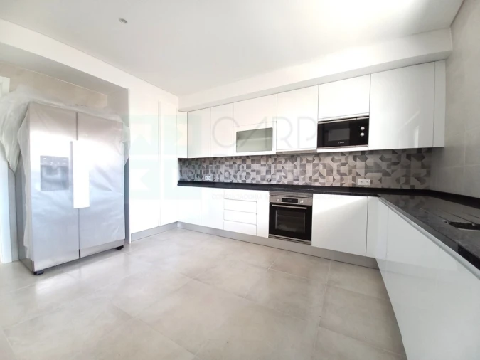 Apartamento T4 para Venda em Tavira (Santa Maria e Santiago) Foto 10