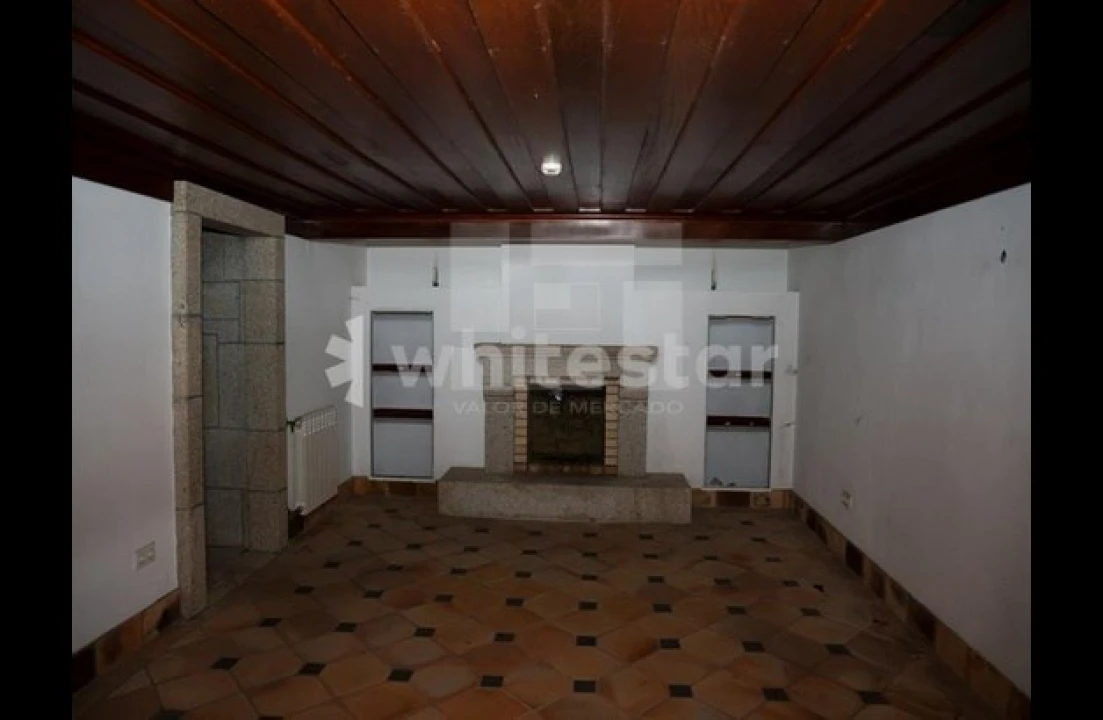 Moradia T10 para Venda em Santa Cruz da Trapa e São Cristóvão de Lafões Foto 10