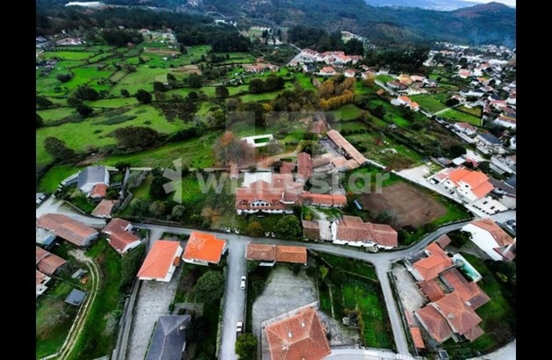 Moradia T10 para Venda em Santa Cruz da Trapa e São Cristóvão de Lafões Foto 14