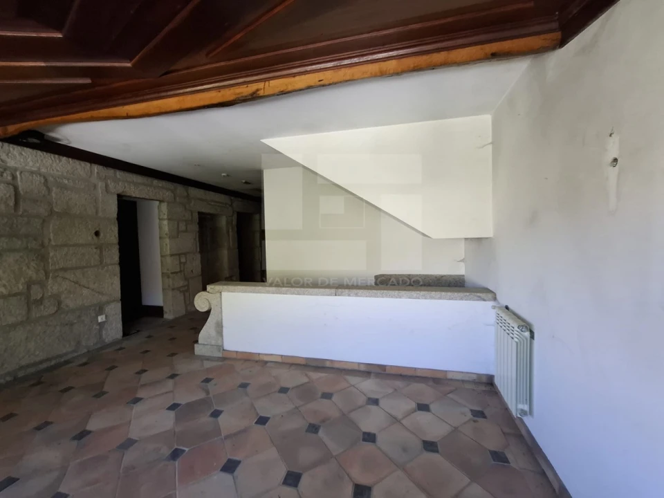 Moradia T10 para Venda em Santa Cruz da Trapa e São Cristóvão de Lafões Foto 53