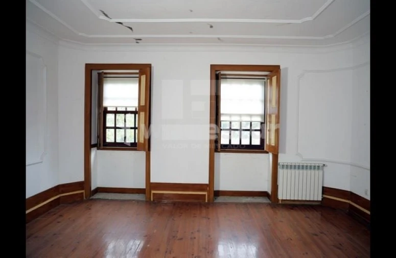 Moradia T10 para Venda em Santa Cruz da Trapa e São Cristóvão de Lafões Foto 2