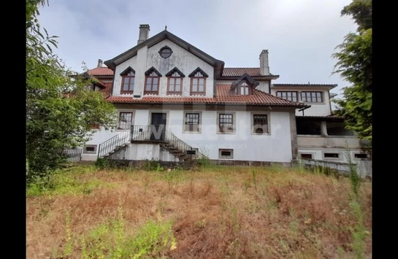 Moradia T10 para Venda em Santa Cruz da Trapa e São Cristóvão de Lafões Foto 16