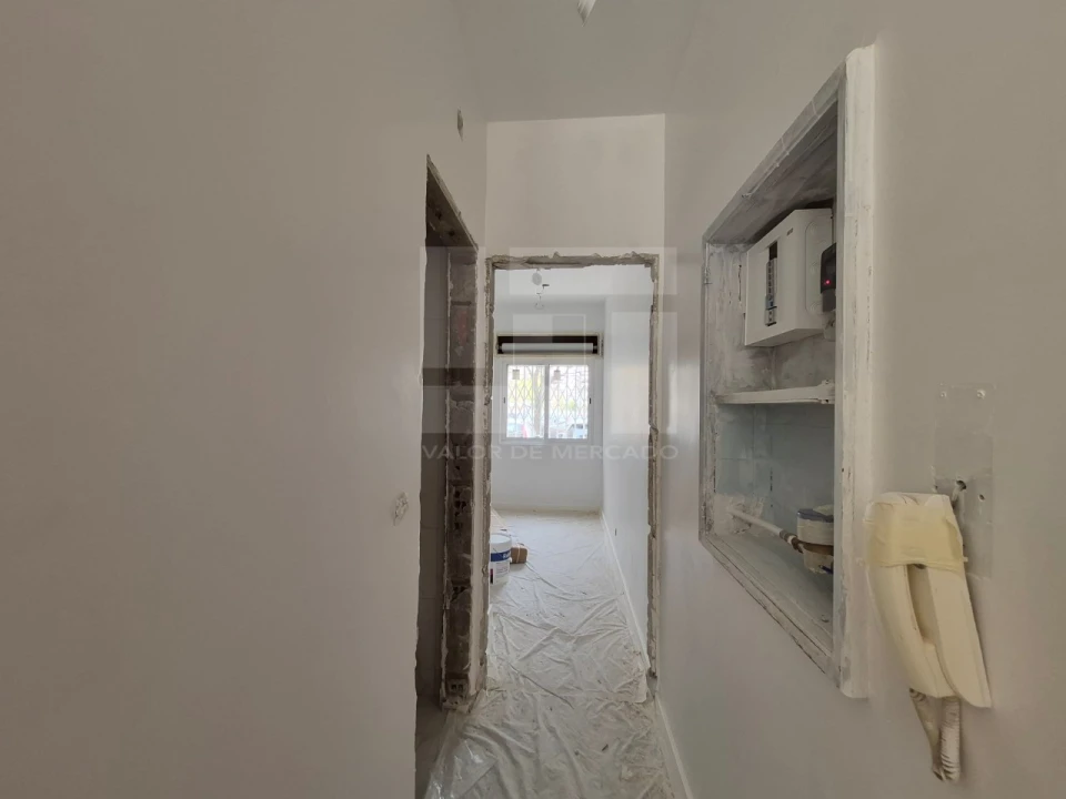 Apartamento T1 para Venda em Venteira Foto 12