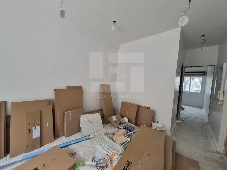 Apartamento T1 para Venda em Venteira Foto 9