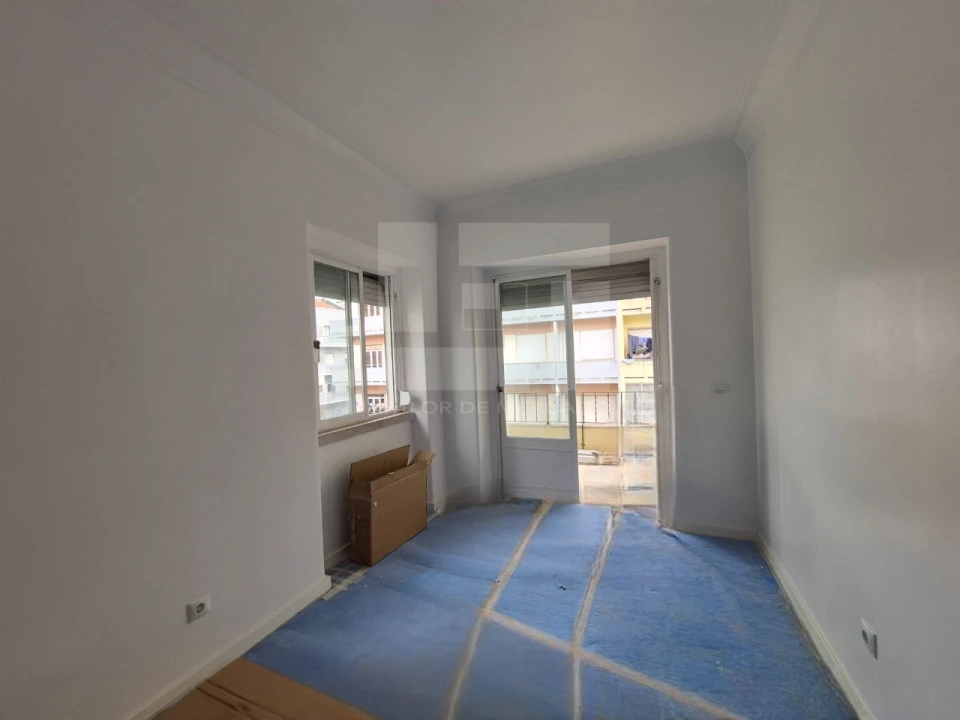 Apartamento T2 para Venda em Falagueira-Venda Nova Foto 6