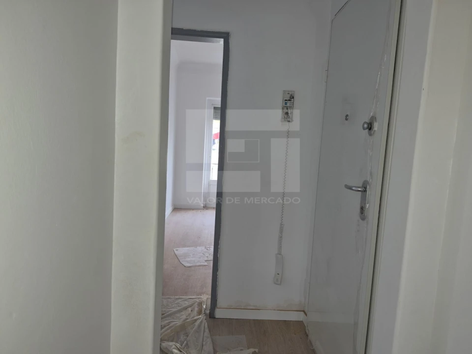 Apartamento T2 para Venda em Falagueira-Venda Nova Foto 15