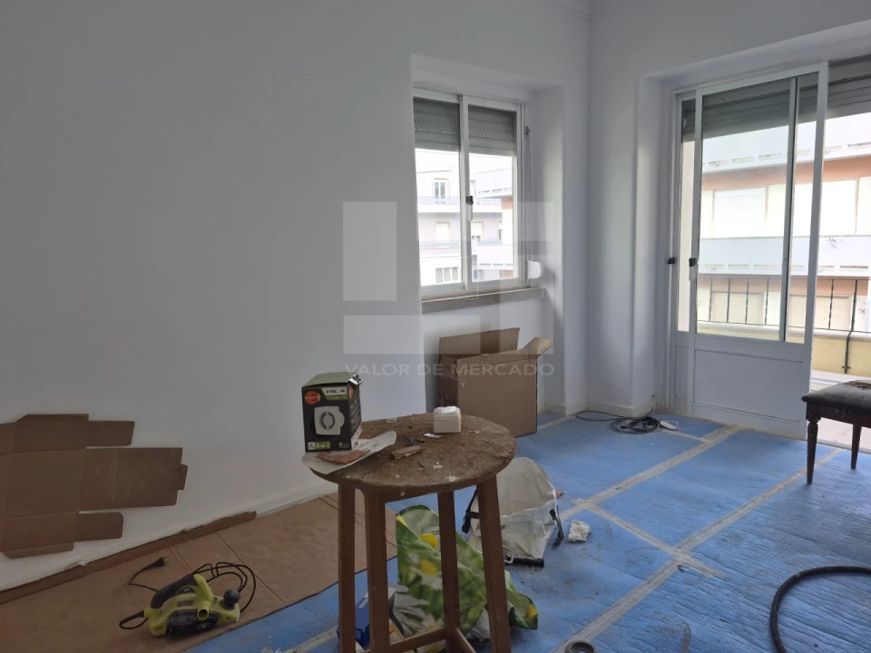 Apartamento T2 para Venda em Falagueira-Venda Nova Foto 8
