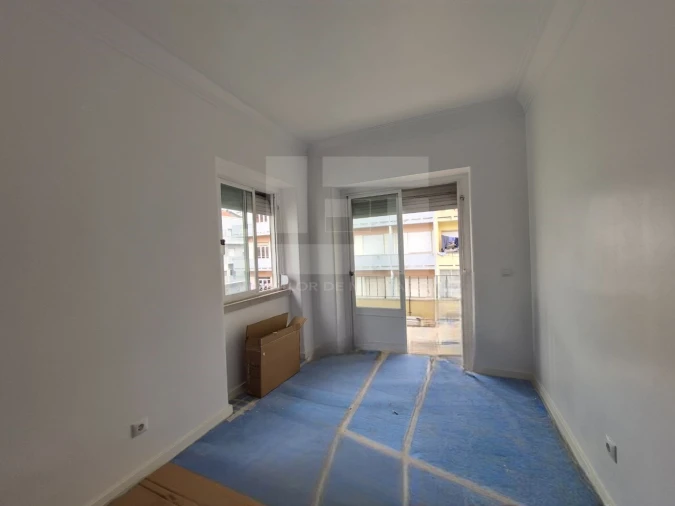 Apartamento T2 para Venda em Falagueira-Venda Nova Foto 6