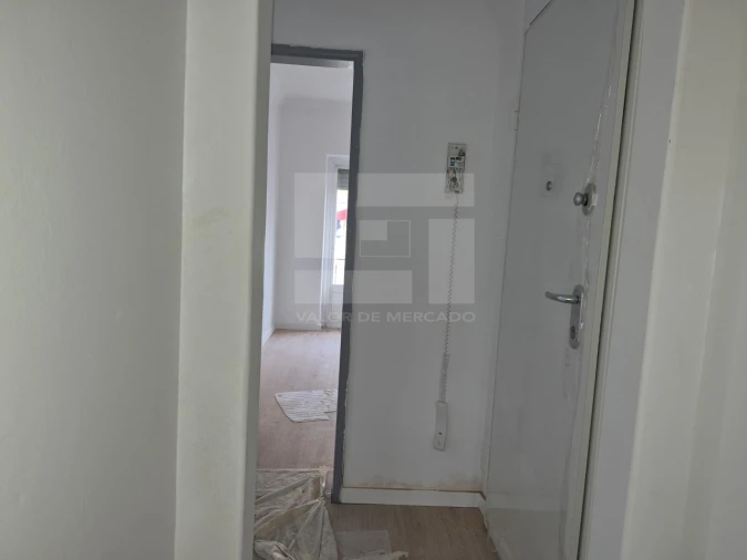 Apartamento T2 para Venda em Falagueira-Venda Nova Foto 15