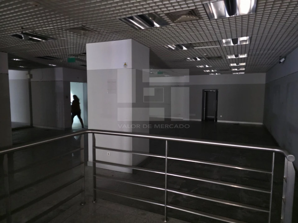 Loja para Venda em Avenidas Novas Foto 2