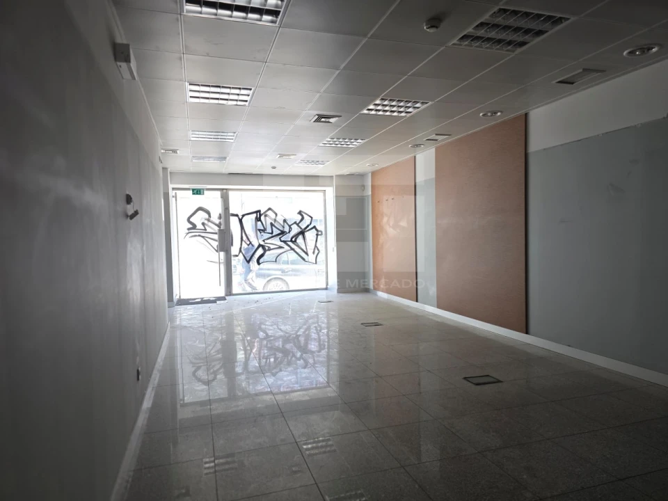 Loja para Venda em Avenidas Novas Foto 14