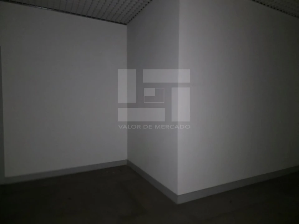 Loja para Venda em Avenidas Novas Foto 21