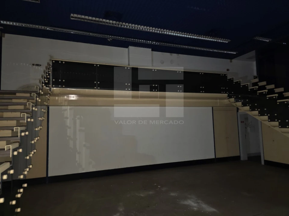 Loja para Venda em Avenidas Novas Foto 23