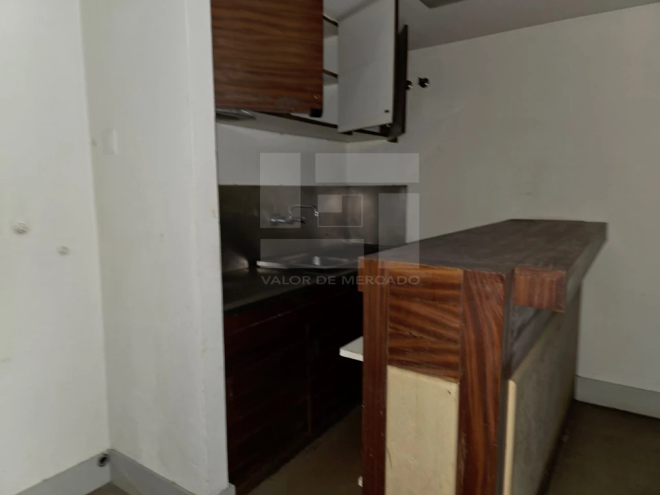 Loja para Venda em Avenidas Novas Foto 30