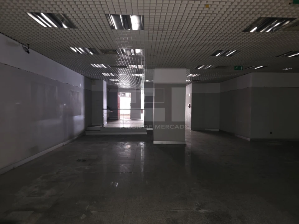 Loja para Venda em Avenidas Novas Foto 31