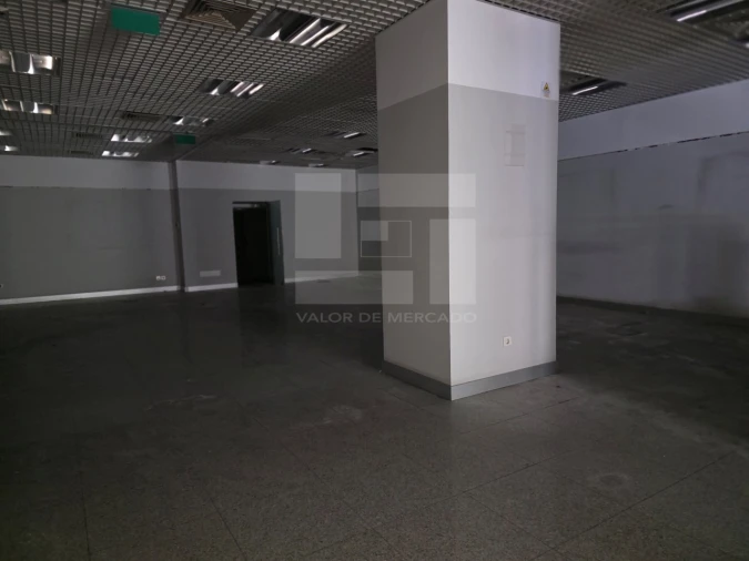 Loja para Venda em Avenidas Novas Foto 9