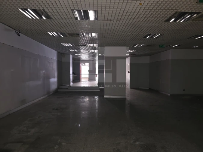 Loja para Venda em Avenidas Novas Foto 31