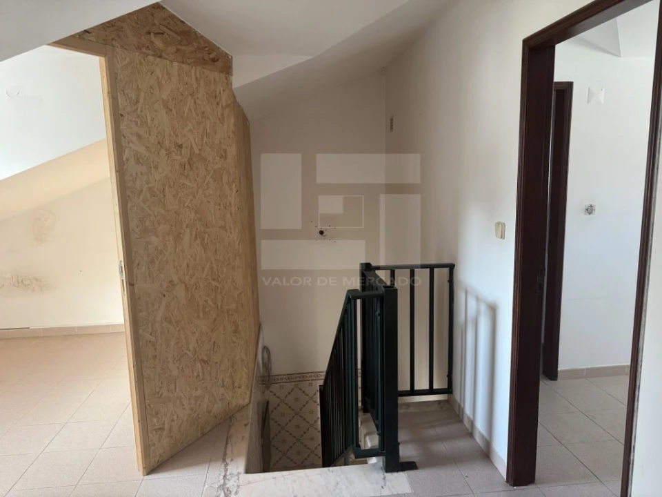 Moradia T2 para Venda em Arruda dos Vinhos Foto 23