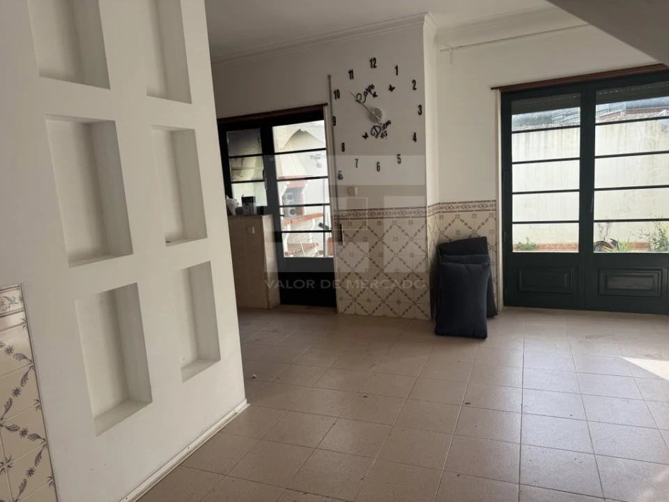 Moradia T2 para Venda em Arruda dos Vinhos Foto 3