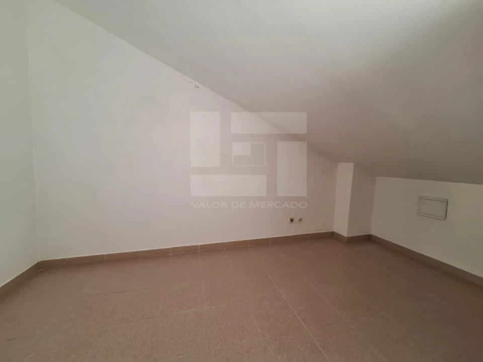 Moradia T2 para Venda em Arruda dos Vinhos Foto 27