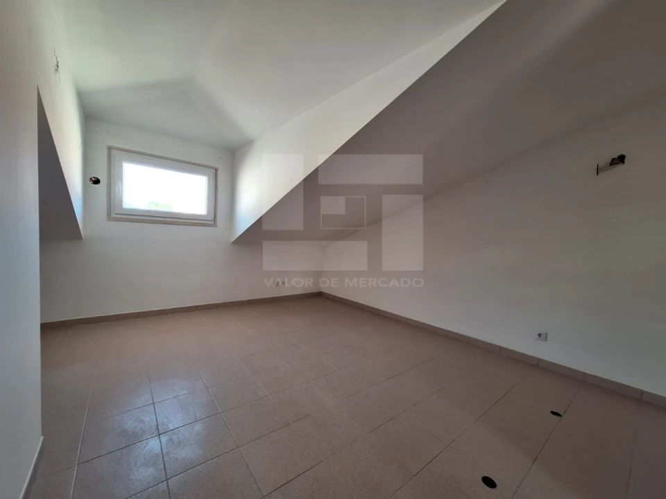 Moradia T2 para Venda em Arruda dos Vinhos Foto 29