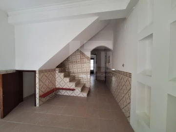 Moradia T2 para Venda em Arruda dos Vinhos