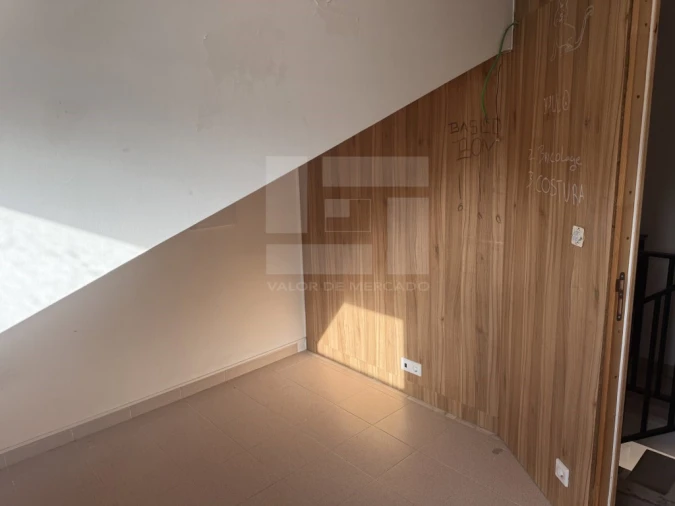 Moradia T2 para Venda em Arruda dos Vinhos Foto 15