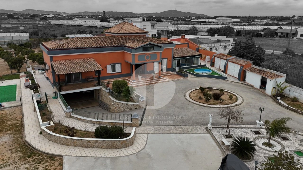 Moradia T3 para Venda em Faro (Sé e São Pedro) Foto 2