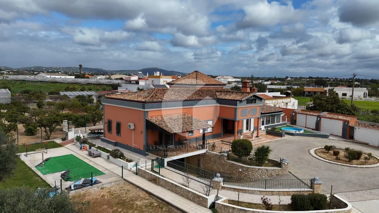 Moradia T3 para Venda em Faro (Sé e São Pedro) Foto 3