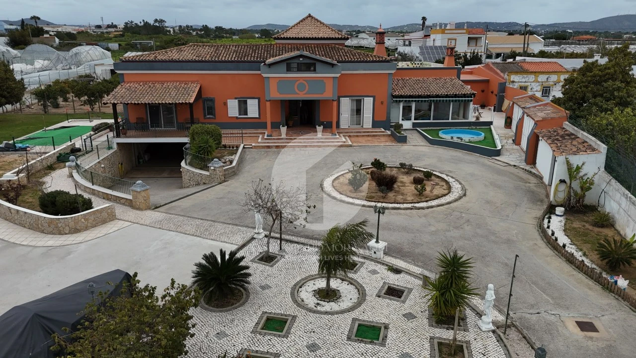 Moradia T3 para Venda em Faro (Sé e São Pedro) Foto 4