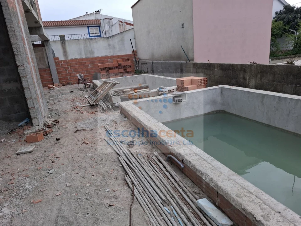 Moradia T4 para Venda em Fernao Ferro Foto 36