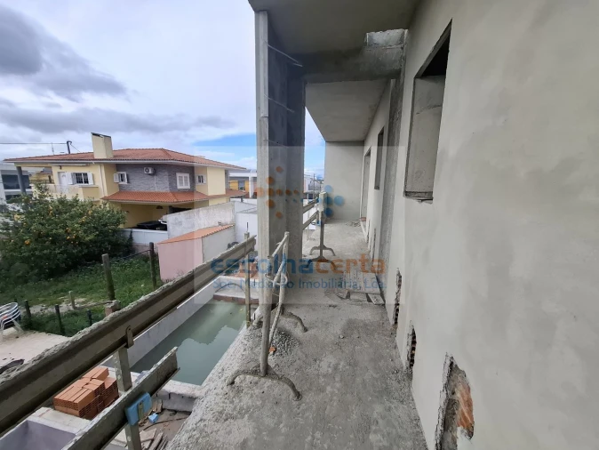 Moradia T4 para Venda em Fernao Ferro Foto 7