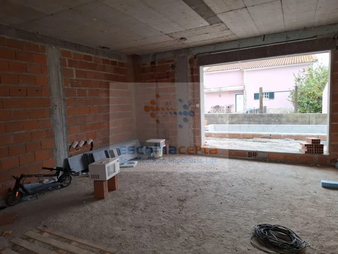 Moradia T4 para Venda em Fernao Ferro Foto 26