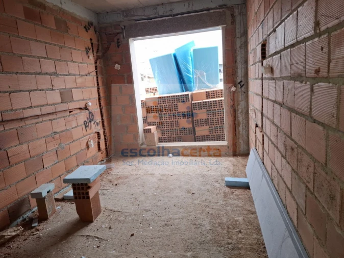 Moradia T4 para Venda em Fernao Ferro Foto 30