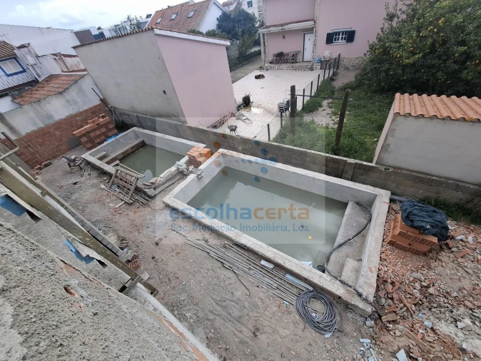 Moradia T4 para Venda em Fernao Ferro Foto 5