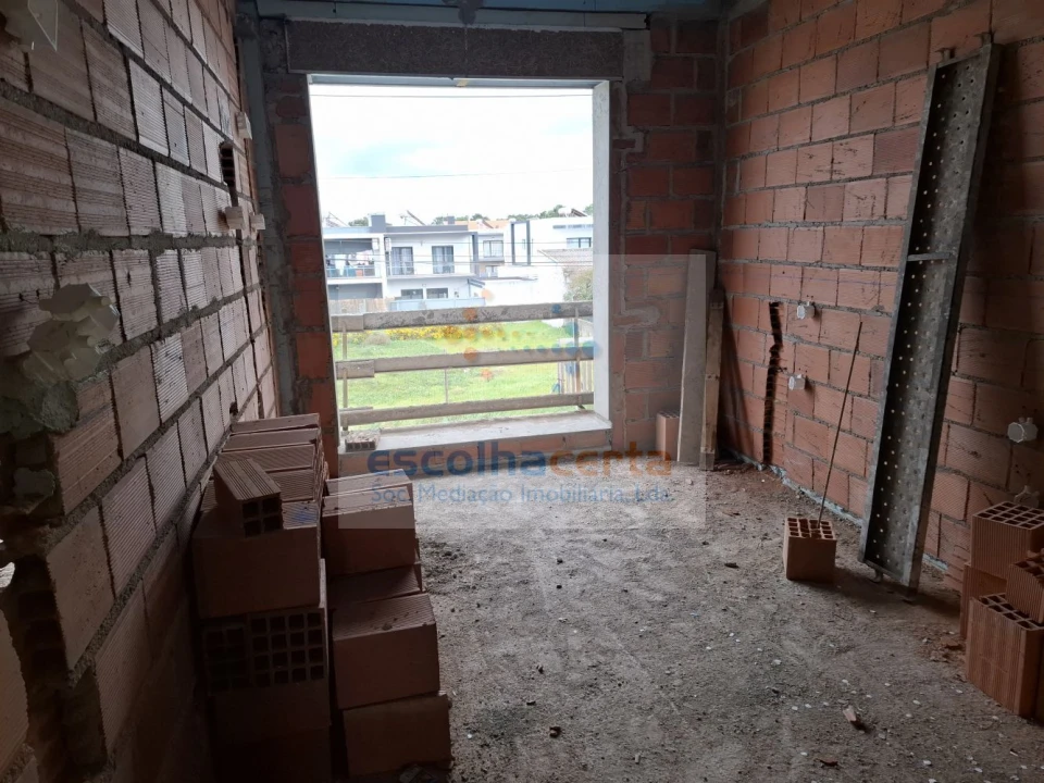 Moradia T4 para Venda em Fernao Ferro Foto 18