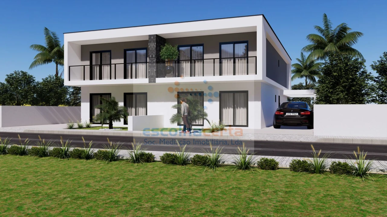 Moradia T4 para Venda em Fernao Ferro Foto 4