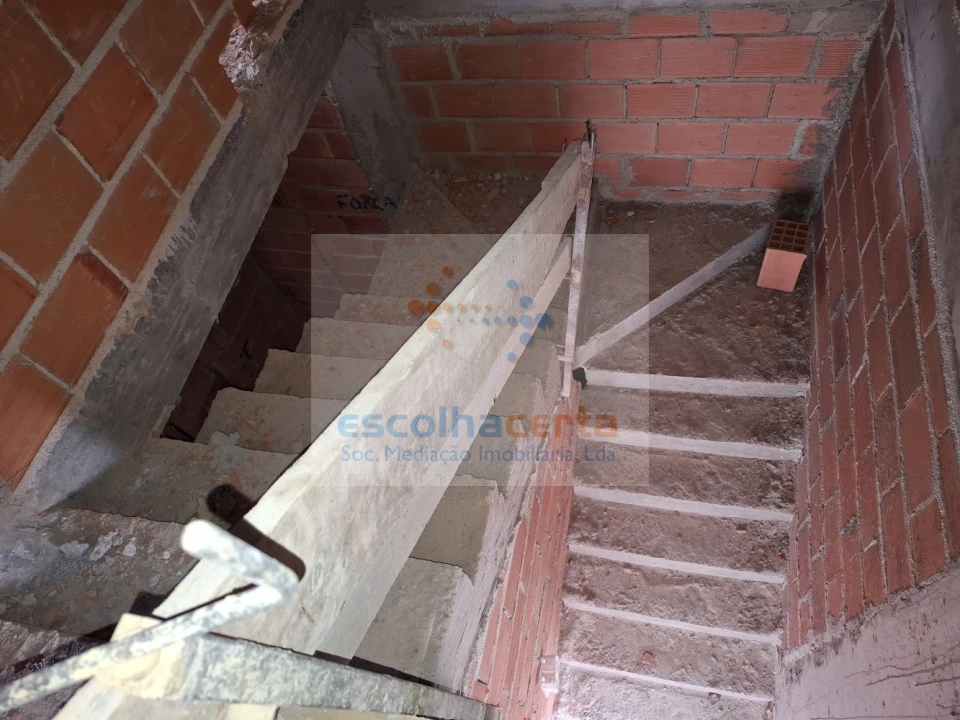 Moradia T4 para Venda em Fernao Ferro Foto 13