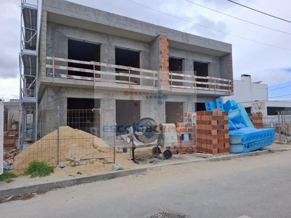 Moradia T4 para Venda em Fernao Ferro Foto 2