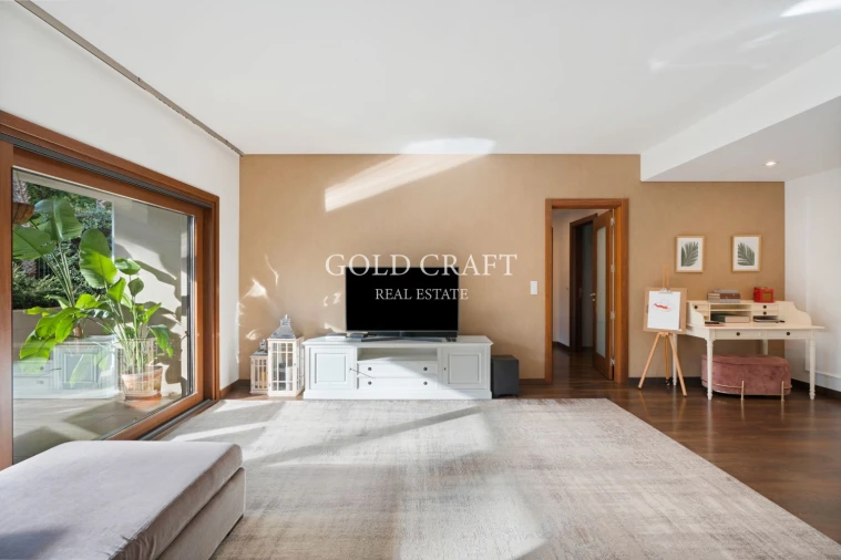 Apartamento T3 para Venda em Póvoa de Santa Iria e Forte da Casa Foto 5