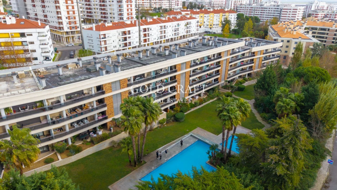 Apartamento T3 para Venda em Póvoa de Santa Iria e Forte da Casa Foto 37