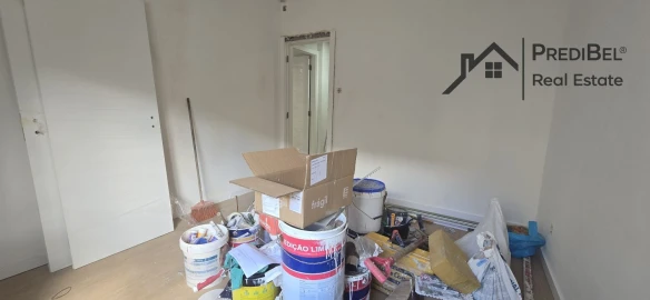 Apartamento T3 para Venda em Falagueira-Venda Nova